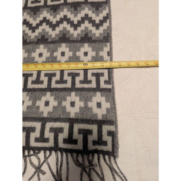 Tumi Alpaca Wool Blanket 51in‎ x62 in Gray Throw Southwestern Aztec Fringed Peru - Picture 3 of 6